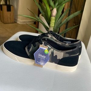 TOMS Black Suede Camo Carlo Sneakers Size 11